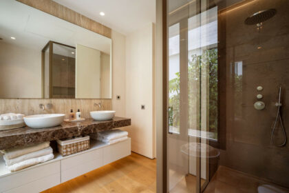 eaadfac84d35cb2a13f4c005e0c488a2 - 12