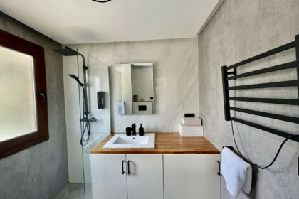 eabc536d19d3746862a119140959821a - 9