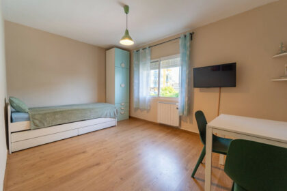 eb602fc213eb1f4bf2714d2ae75d27e7 - 20