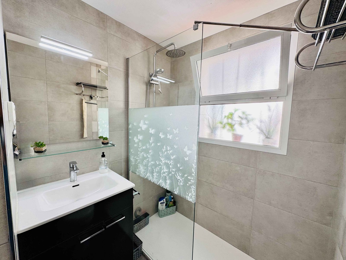 ebdde35c4b355b06e6cfd096293adc54 - 13