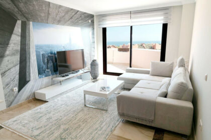 ec5b782e75c198ae1b9495478de8300c - 18