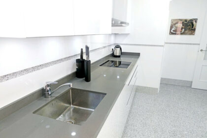 ec5b782e75c198ae1b9495478de8300c - 8