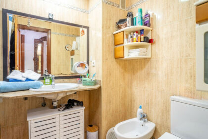 ed43be1494aaf26a17c32bf4e96e9b2d - 30