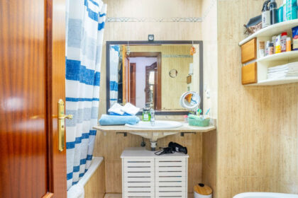 ed43be1494aaf26a17c32bf4e96e9b2d - 32