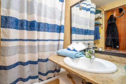 ed43be1494aaf26a17c32bf4e96e9b2d - 33