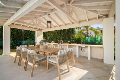 ed866b3a80d82575deefc4349da83ff5 - 30