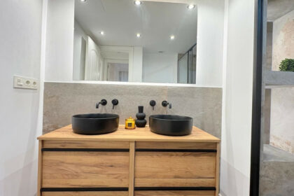 ee025fdd194abadeb4ad11c2f8c920fe - 8