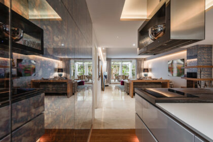 ef4f71c2d3784df43fa51e59267b2fca - 10