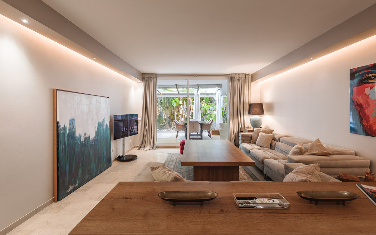 ef4f71c2d3784df43fa51e59267b2fca - 12