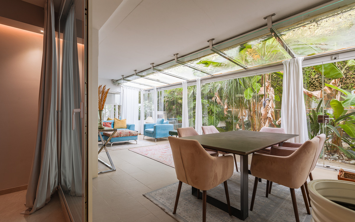 ef4f71c2d3784df43fa51e59267b2fca - 9