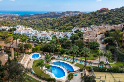 ef4f979821b9e21e4738febd8f5a7ca7 - 11