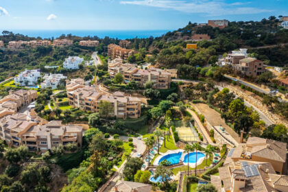 ef4f979821b9e21e4738febd8f5a7ca7 - 9