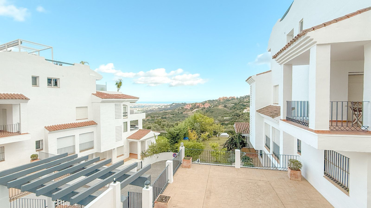 f0e420060b613c8b379fc738728db5c0 - 35