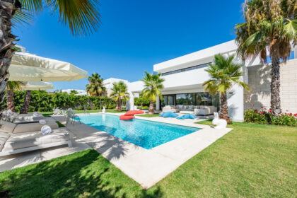 f0f7516e913935cb7bb47d99b0787985 - 40