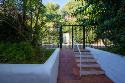 f1f51b4cf16615916cf01590de985d25 - 27