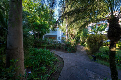 f1f51b4cf16615916cf01590de985d25 - 28