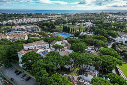 f22f9ed1b1aec655b4c8bca4afdd3239 - 1