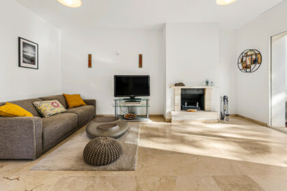 f22f9ed1b1aec655b4c8bca4afdd3239 - 7