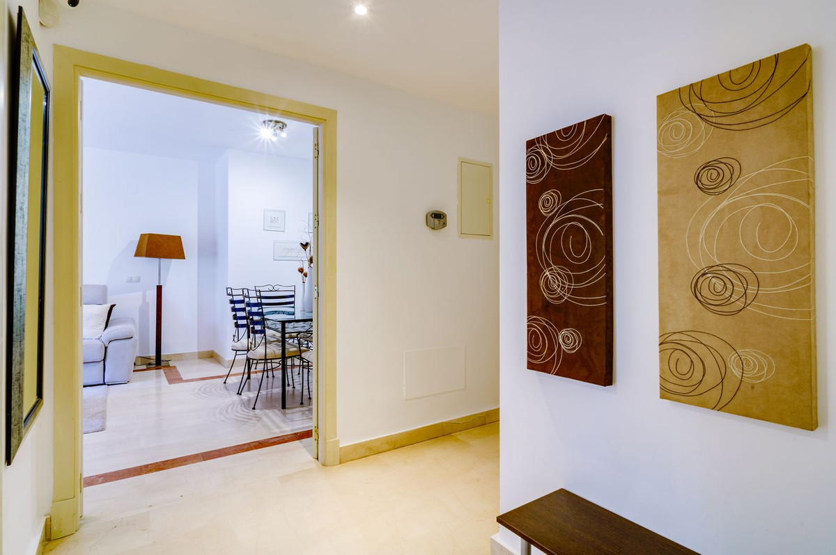 f3b91dd32de32f3ff481c095bf2cbcd4 - 22