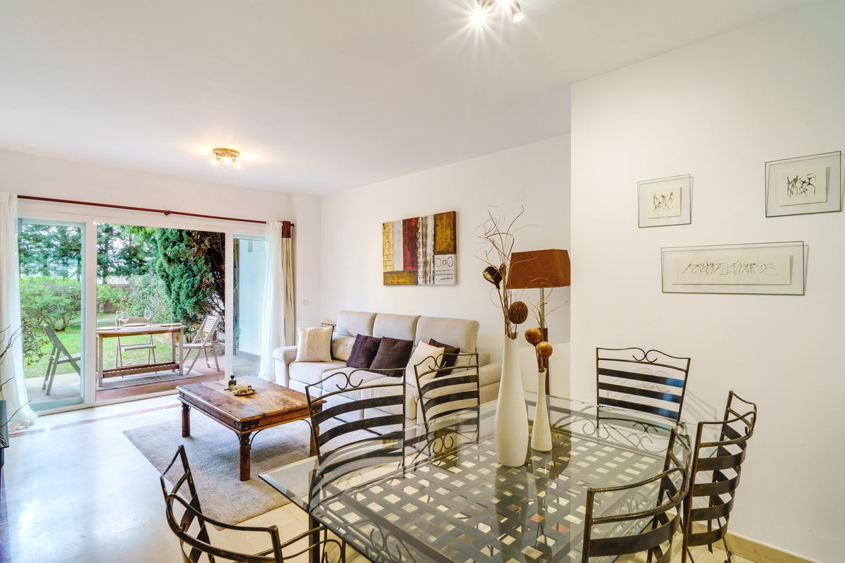 f3b91dd32de32f3ff481c095bf2cbcd4 - 26