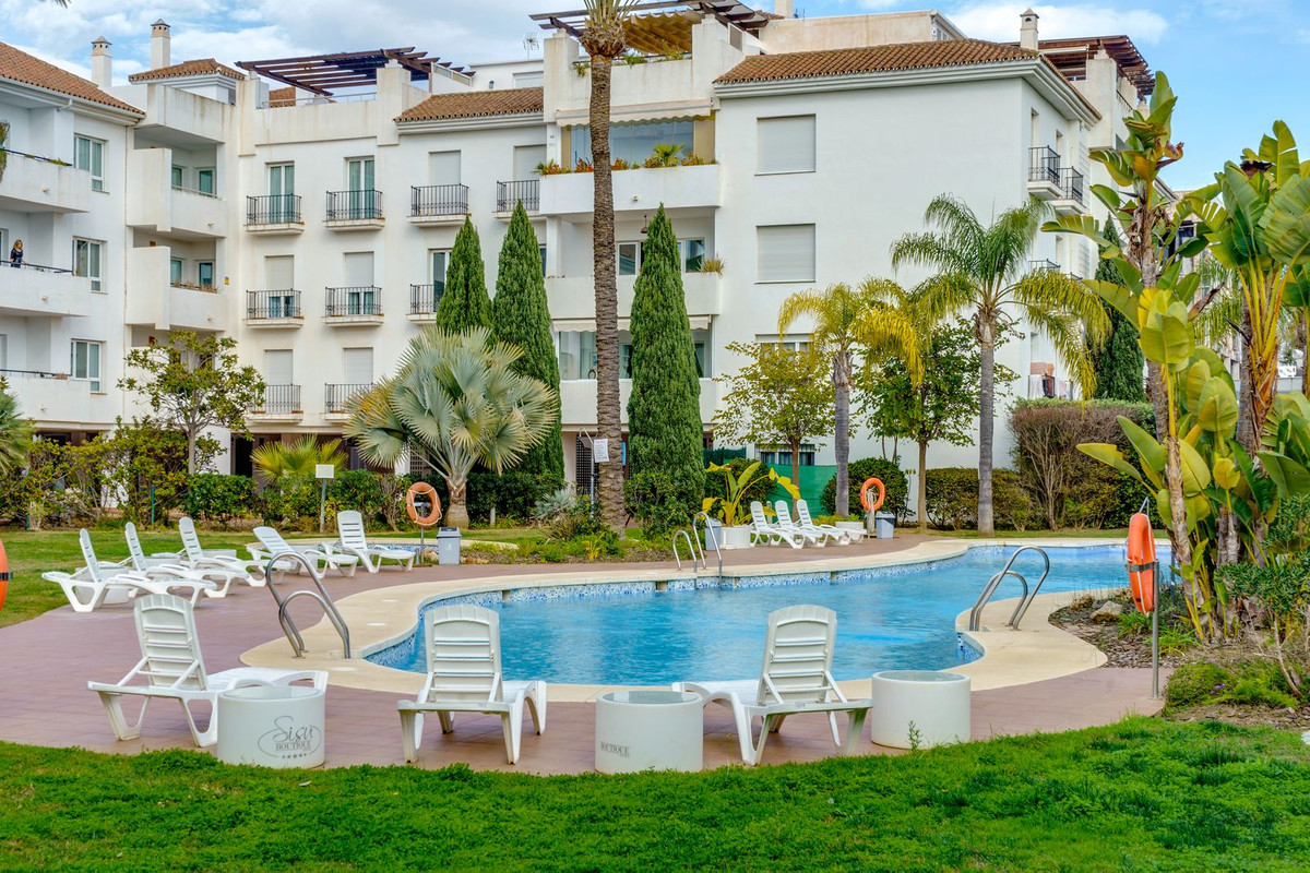 f3b91dd32de32f3ff481c095bf2cbcd4 - 29