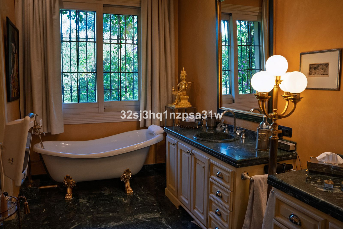 f3bb1e631be24545e573b949efd1c131 - 13