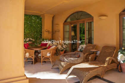 f3bb1e631be24545e573b949efd1c131 - 17