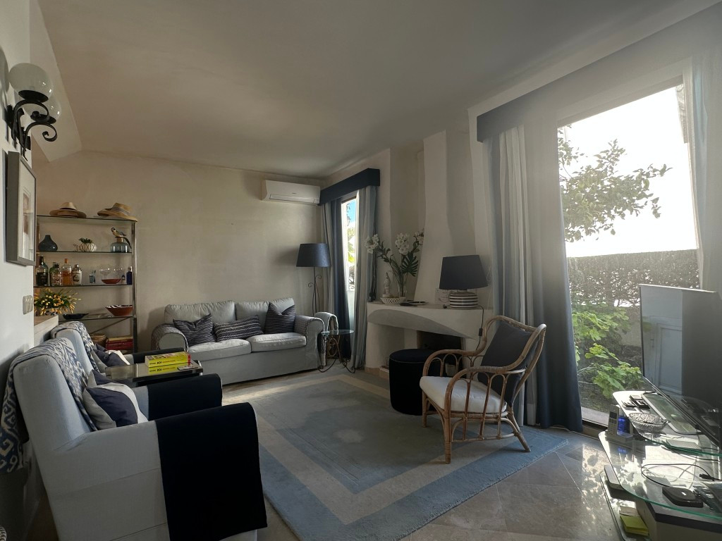 f3e83f73f8f0e82733b80e4d71d34877 - 19