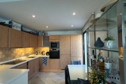 f3e83f73f8f0e82733b80e4d71d34877 - 20