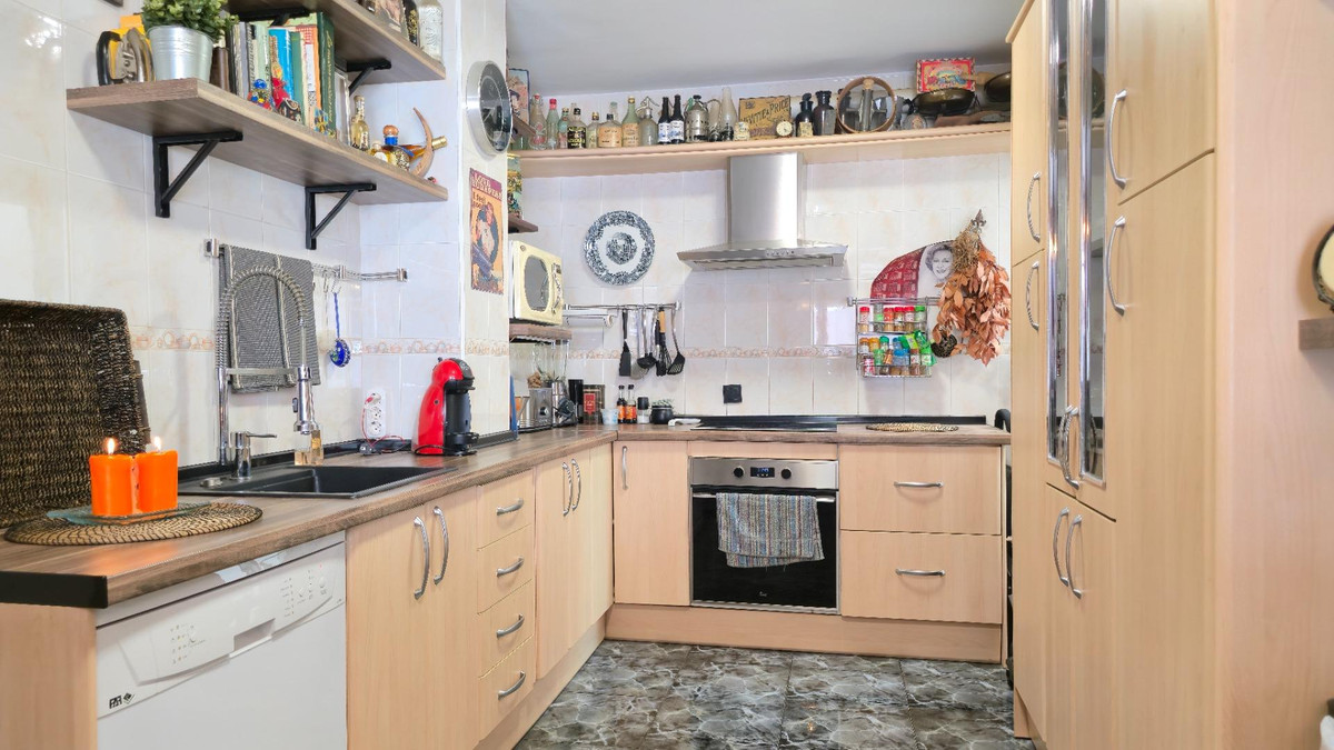 f4fe69b6ca3edcd3ddd6e20546a8bebf - 18