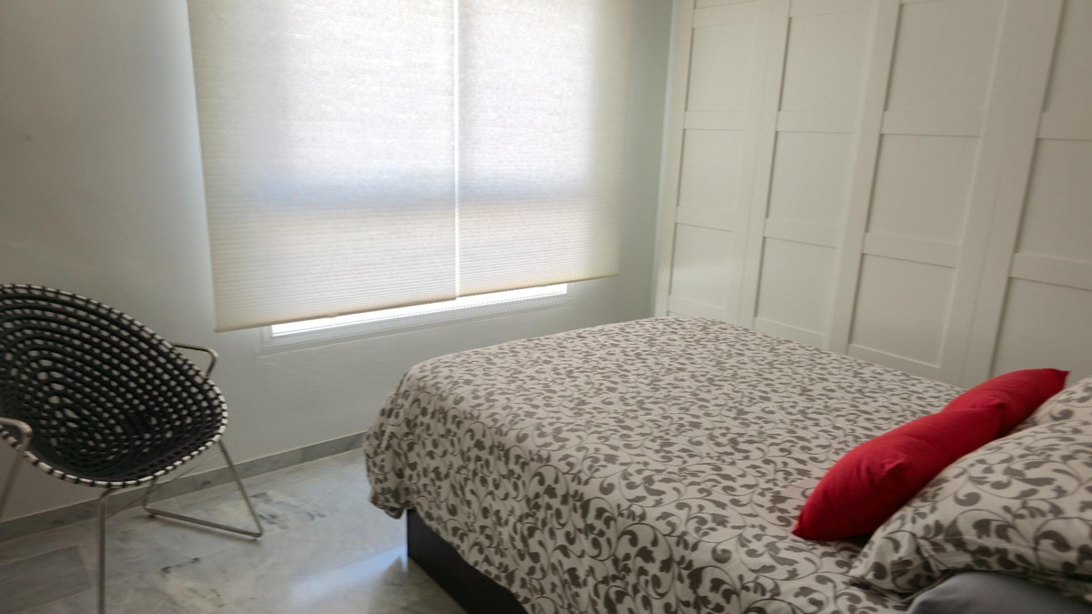 f4fe69b6ca3edcd3ddd6e20546a8bebf - 23