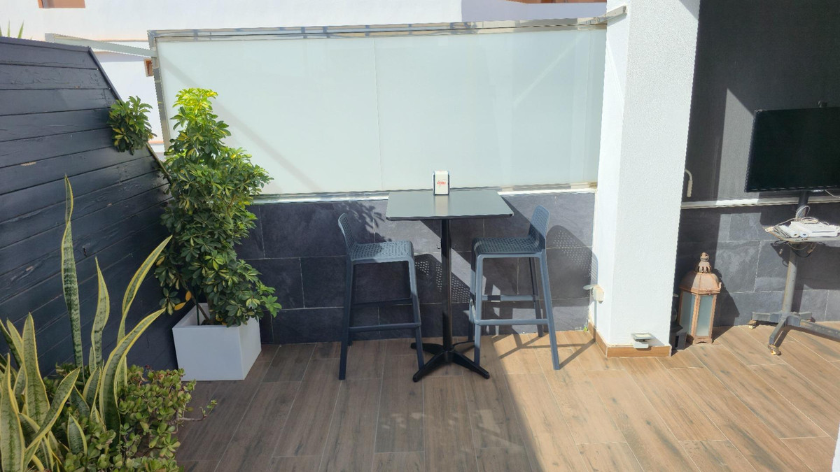 f4fe69b6ca3edcd3ddd6e20546a8bebf - 30