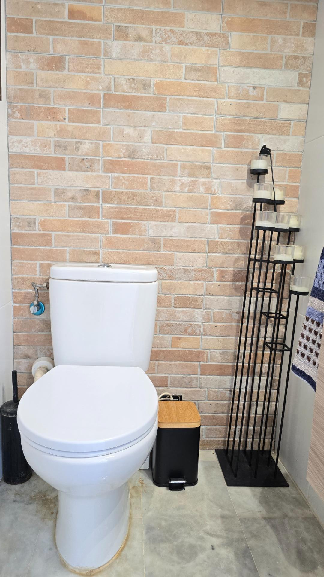 f4fe69b6ca3edcd3ddd6e20546a8bebf - 36