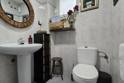 f4fe69b6ca3edcd3ddd6e20546a8bebf - 40