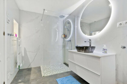 f5a8dc9844e429fc9c804a58b9964a8c - 21