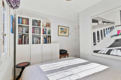 f5a8dc9844e429fc9c804a58b9964a8c - 23