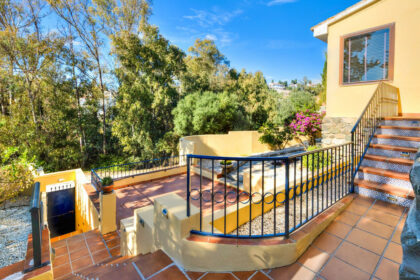 f5a8dc9844e429fc9c804a58b9964a8c - 28