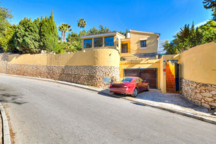 f5a8dc9844e429fc9c804a58b9964a8c - 30