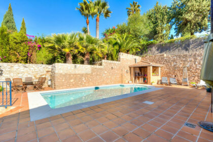 f5a8dc9844e429fc9c804a58b9964a8c - 5