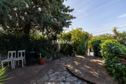 f6097935ac9431f51c3df5142efcdcf1 - 11