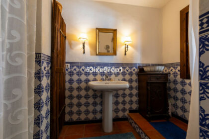 f6097935ac9431f51c3df5142efcdcf1 - 18