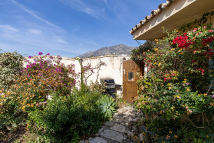 f6097935ac9431f51c3df5142efcdcf1 - 41