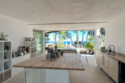 f6a10d5ddb273f9f87a84bcb24f4f31c - 22