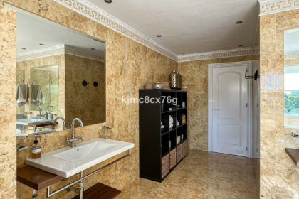 f6a10d5ddb273f9f87a84bcb24f4f31c - 37