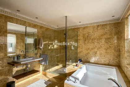 f6a10d5ddb273f9f87a84bcb24f4f31c - 38