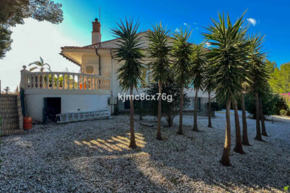 f6a10d5ddb273f9f87a84bcb24f4f31c - 77