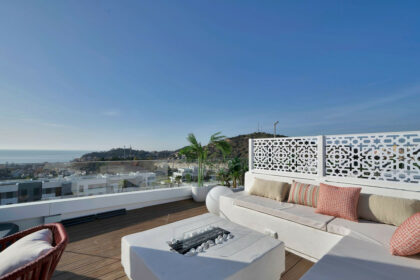 f74eb353e41b4be138c7a9b7500ad802 - 10