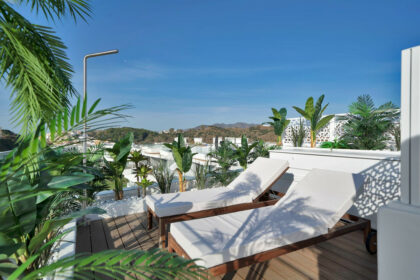 f74eb353e41b4be138c7a9b7500ad802 - 14