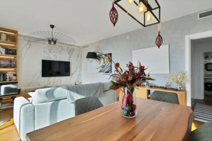 f74eb353e41b4be138c7a9b7500ad802 - 20