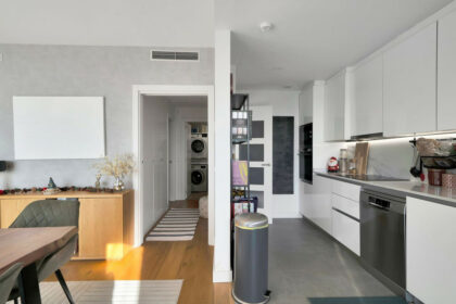 f74eb353e41b4be138c7a9b7500ad802 - 23